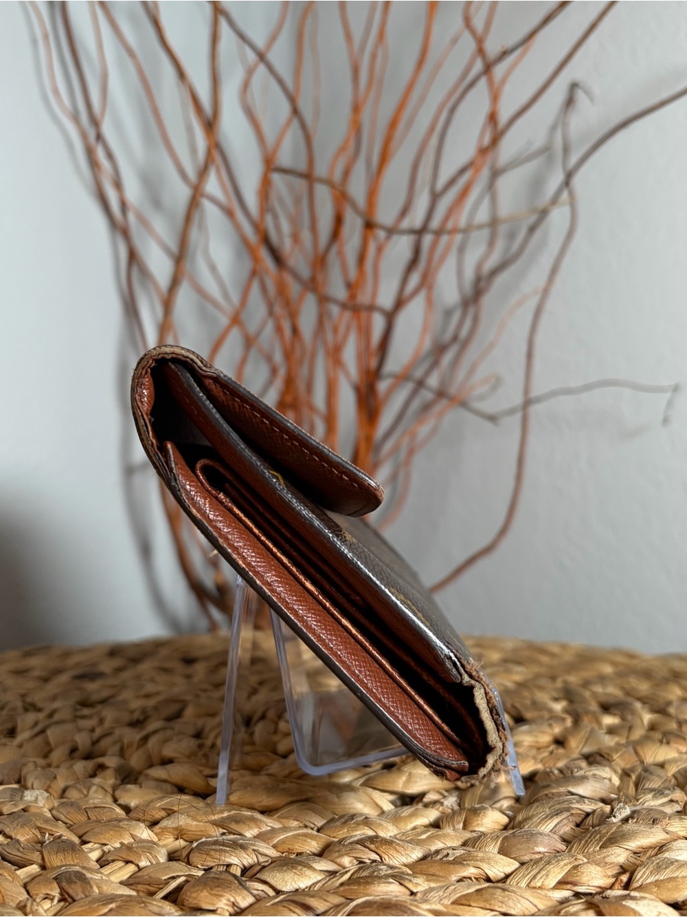 LOUIS VUITTON MONOGRAM FOLDED CONTINENTAL WALLET - Picture 4 of 12